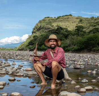 Imagen del artesano Cristian Gasca