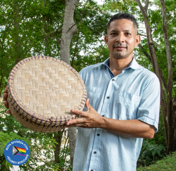 Imagen del artesano Duberney Padilla Vila