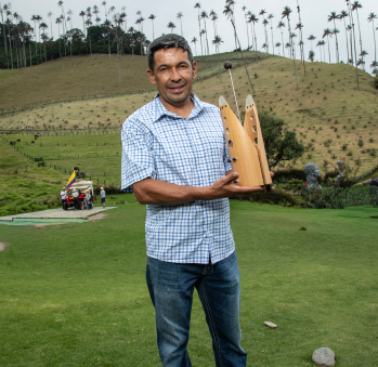 Imagen del artesano Duberly Galeano