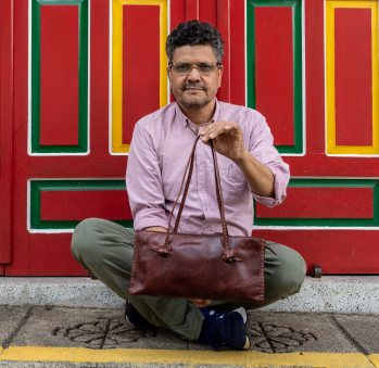 Imagen del artesano Eduard Martínez