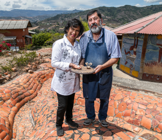 Imagen del artesano Juan Cesar Bonilla y Julia Patricia Vergara