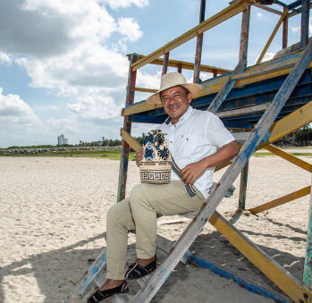 Imagen del artesano Gary González