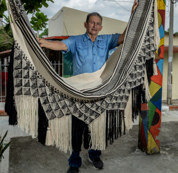Imagen del artesano Tulio Sampayo